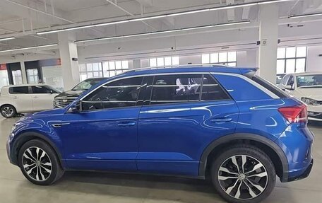 Volkswagen T-Roc I, 2022 год, 1 640 000 рублей, 6 фотография