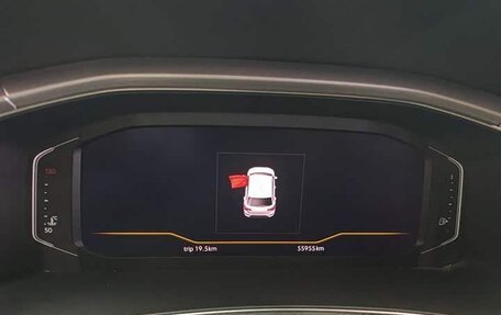 Volkswagen T-Roc I, 2022 год, 1 640 000 рублей, 10 фотография