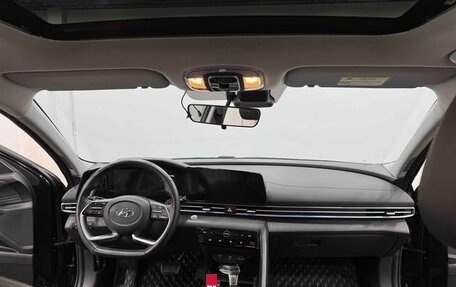 Hyundai Elantra, 2022 год, 1 320 300 рублей, 7 фотография