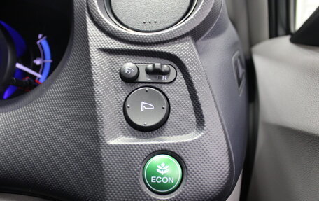 Honda Insight II рестайлинг, 2009 год, 849 000 рублей, 14 фотография