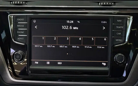 Volkswagen Touran III, 2022 год, 1 850 000 рублей, 18 фотография