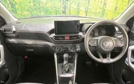 Toyota Raize I, 2021 год, 1 050 000 рублей, 2 фотография
