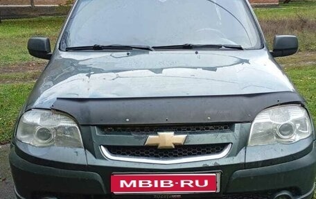 Chevrolet Niva I рестайлинг, 2010 год, 260 000 рублей, 1 фотография