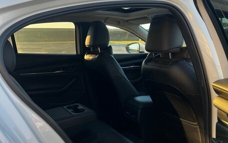 Mazda 3, 2021 год, 2 340 000 рублей, 22 фотография