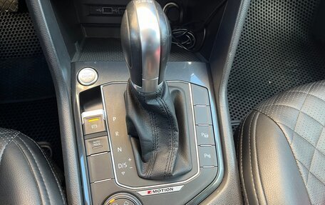 Volkswagen Tiguan II, 2017 год, 2 600 000 рублей, 13 фотография