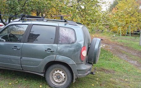 Chevrolet Niva I рестайлинг, 2010 год, 260 000 рублей, 4 фотография