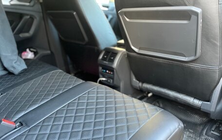 Volkswagen Tiguan II, 2017 год, 2 600 000 рублей, 16 фотография