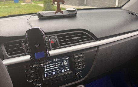 KIA Rio IV, 2019 год, 1 380 000 рублей, 4 фотография