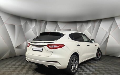Maserati Levante I, 2016 год, 3 300 000 рублей, 2 фотография