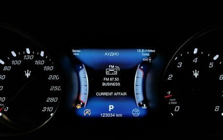 Maserati Levante I, 2016 год, 3 300 000 рублей, 17 фотография