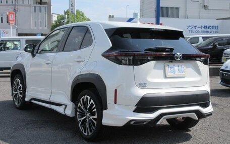 Toyota Yaris Cross, 2022 год, 1 350 007 рублей, 4 фотография