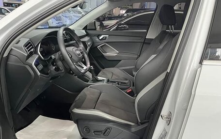 Audi Q3, 2022 год, 2 300 000 рублей, 8 фотография