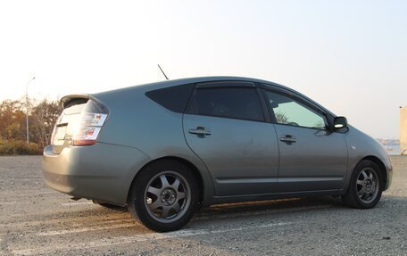 Toyota Prius, 2006 год, 590 000 рублей, 3 фотография