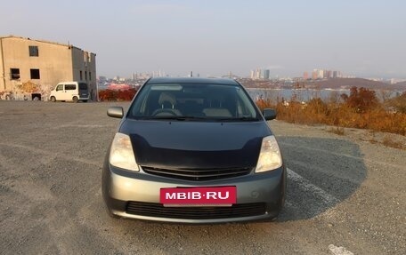 Toyota Prius, 2006 год, 590 000 рублей, 4 фотография