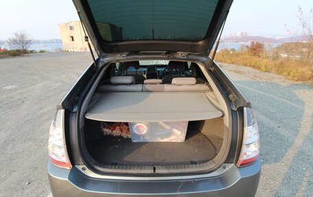 Toyota Prius, 2006 год, 590 000 рублей, 12 фотография