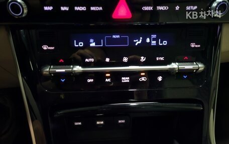 KIA Carnival, 2021 год, 3 430 000 рублей, 14 фотография