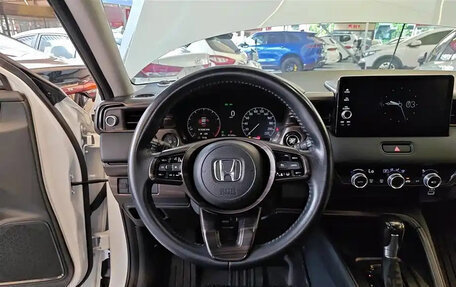 Honda Vezel, 2023 год, 1 900 998 рублей, 10 фотография