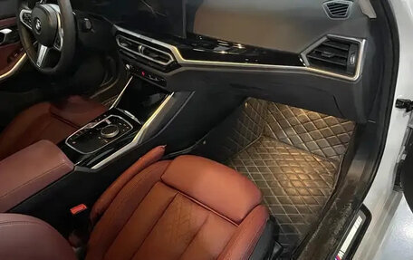 BMW 3 серия, 2024 год, 3 900 000 рублей, 14 фотография