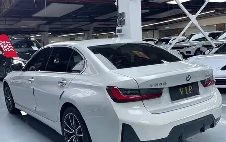 BMW 3 серия, 2024 год, 3 900 000 рублей, 4 фотография
