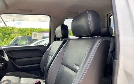 Suzuki Jimny, 2011 год, 800 000 рублей, 26 фотография