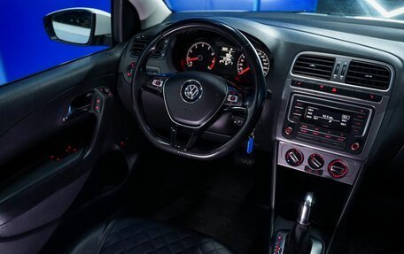 Volkswagen Polo VI (EU Market), 2018 год, 1 280 000 рублей, 34 фотография