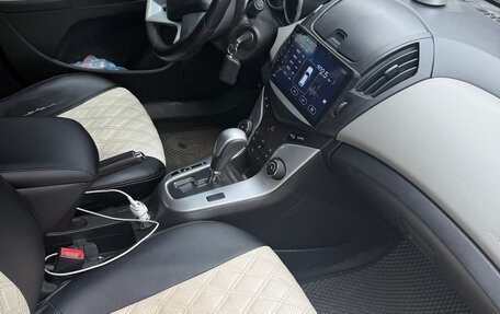 Chevrolet Cruze II, 2012 год, 800 000 рублей, 3 фотография