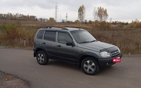 Chevrolet Niva I рестайлинг, 2004 год, 295 000 рублей, 1 фотография