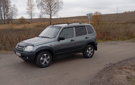 Chevrolet Niva I рестайлинг, 2004 год, 295 000 рублей, 3 фотография