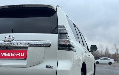 Toyota Land Cruiser Prado 150 рестайлинг 2, 2017 год, 4 449 000 рублей, 9 фотография