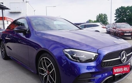 Mercedes-Benz E-Класс, 2021 год, 3 850 000 рублей, 3 фотография