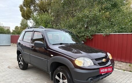 Chevrolet Niva I рестайлинг, 2018 год, 995 000 рублей, 17 фотография