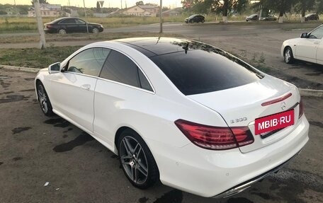 Mercedes-Benz E-Класс, 2014 год, 2 450 000 рублей, 3 фотография