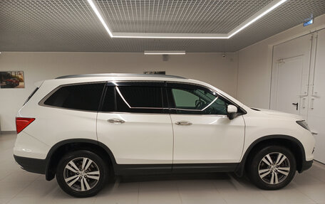 Honda Pilot III рестайлинг, 2017 год, 2 248 000 рублей, 4 фотография