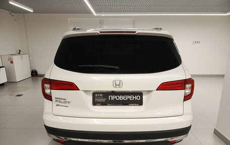 Honda Pilot III рестайлинг, 2017 год, 2 248 000 рублей, 6 фотография