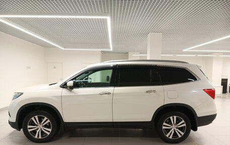 Honda Pilot III рестайлинг, 2017 год, 2 248 000 рублей, 8 фотография