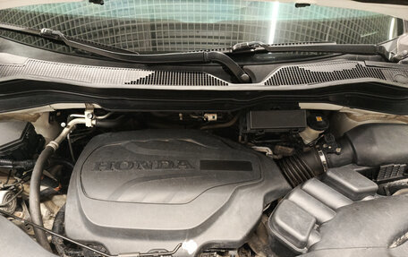 Honda Pilot III рестайлинг, 2017 год, 2 248 000 рублей, 9 фотография
