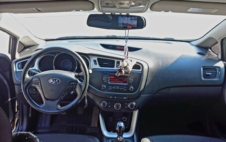 KIA cee'd III, 2012 год, 900 000 рублей, 14 фотография