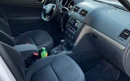 Skoda Yeti I рестайлинг, 2014 год, 1 200 000 рублей, 8 фотография