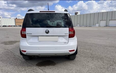 Skoda Yeti I рестайлинг, 2014 год, 1 200 000 рублей, 2 фотография