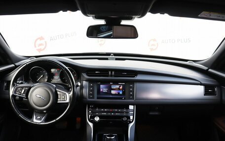 Jaguar XF II, 2016 год, 2 599 000 рублей, 8 фотография