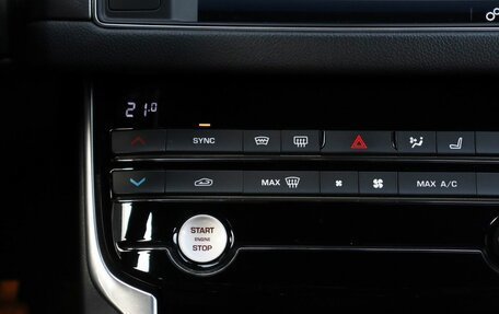 Jaguar XF II, 2016 год, 2 599 000 рублей, 12 фотография