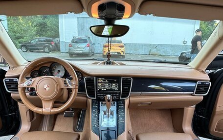 Porsche Panamera II рестайлинг, 2012 год, 2 360 000 рублей, 7 фотография