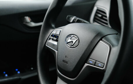Hyundai Solaris II рестайлинг, 2018 год, 1 250 000 рублей, 21 фотография