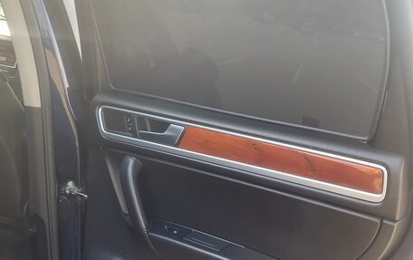 Volkswagen Touareg III, 2010 год, 1 460 000 рублей, 8 фотография