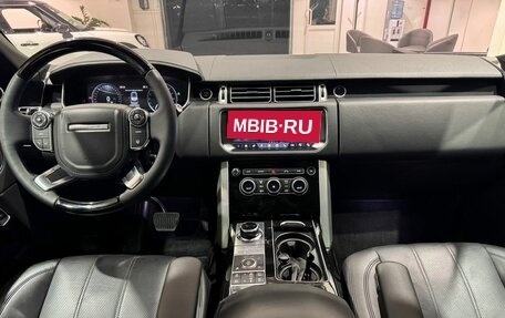 Land Rover Range Rover IV рестайлинг, 2017 год, 4 149 900 рублей, 10 фотография