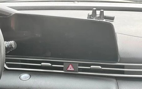 Hyundai Elantra, 2022 год, 1 700 000 рублей, 12 фотография