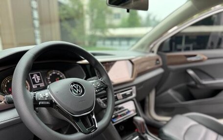 Volkswagen Tharu, 2022 год, 1 800 000 рублей, 5 фотография