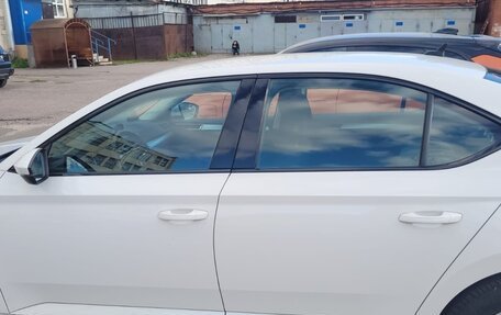 Skoda Superb III рестайлинг, 2020 год, 2 750 000 рублей, 3 фотография