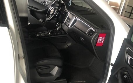 Porsche Macan I рестайлинг, 2018 год, 3 790 000 рублей, 7 фотография