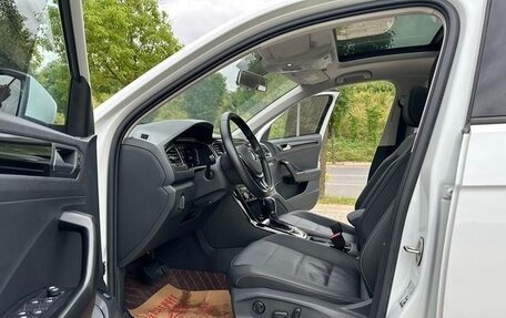 Volkswagen T-Roc I, 2022 год, 2 000 000 рублей, 5 фотография